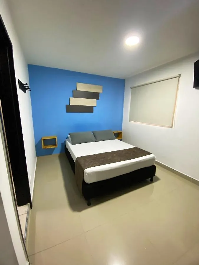 33 Hotel Bulerias Medellin 3*,  Colombia