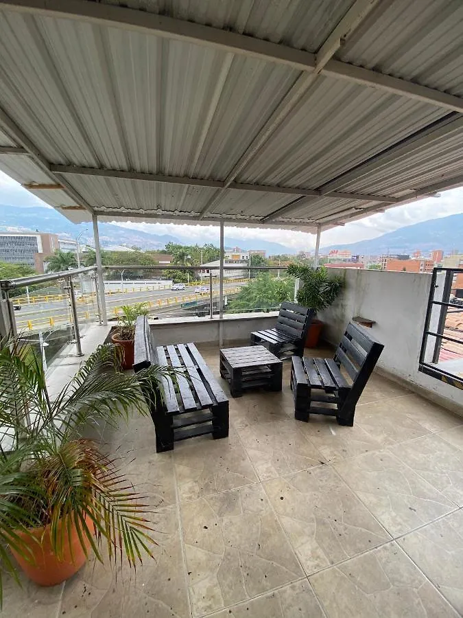 33 Hotel Bulerias Medellin