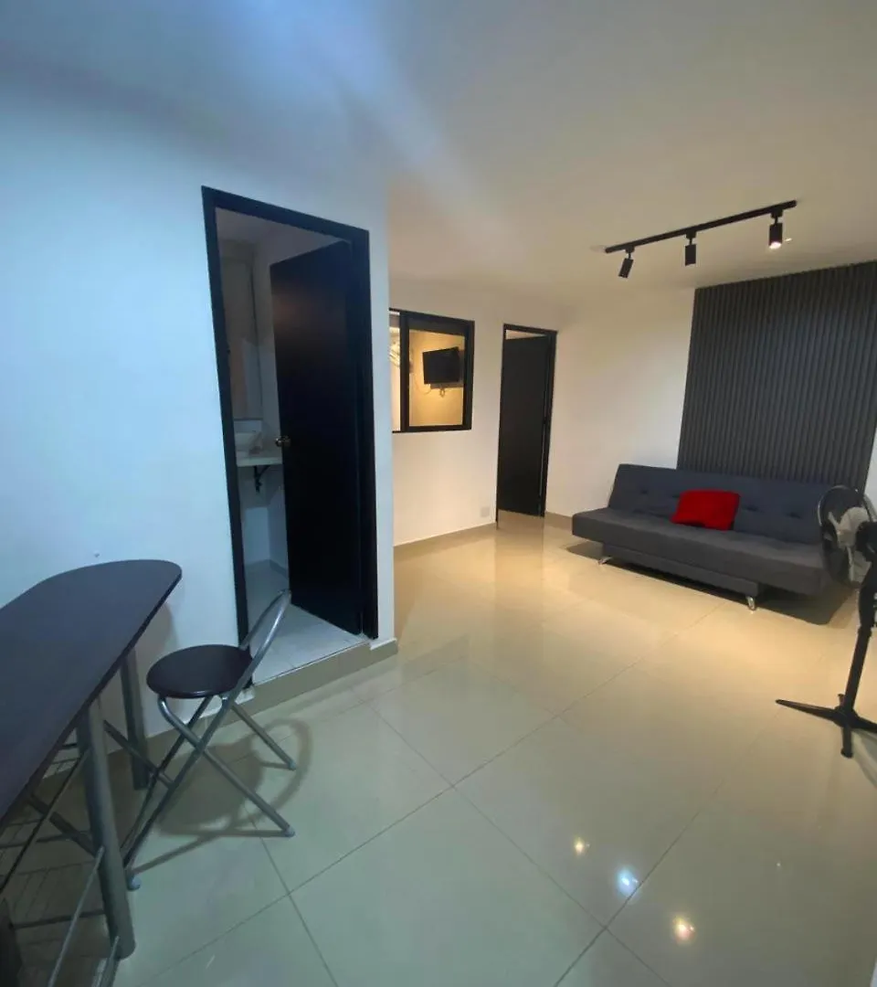 33 Hotel Bulerias Medellin