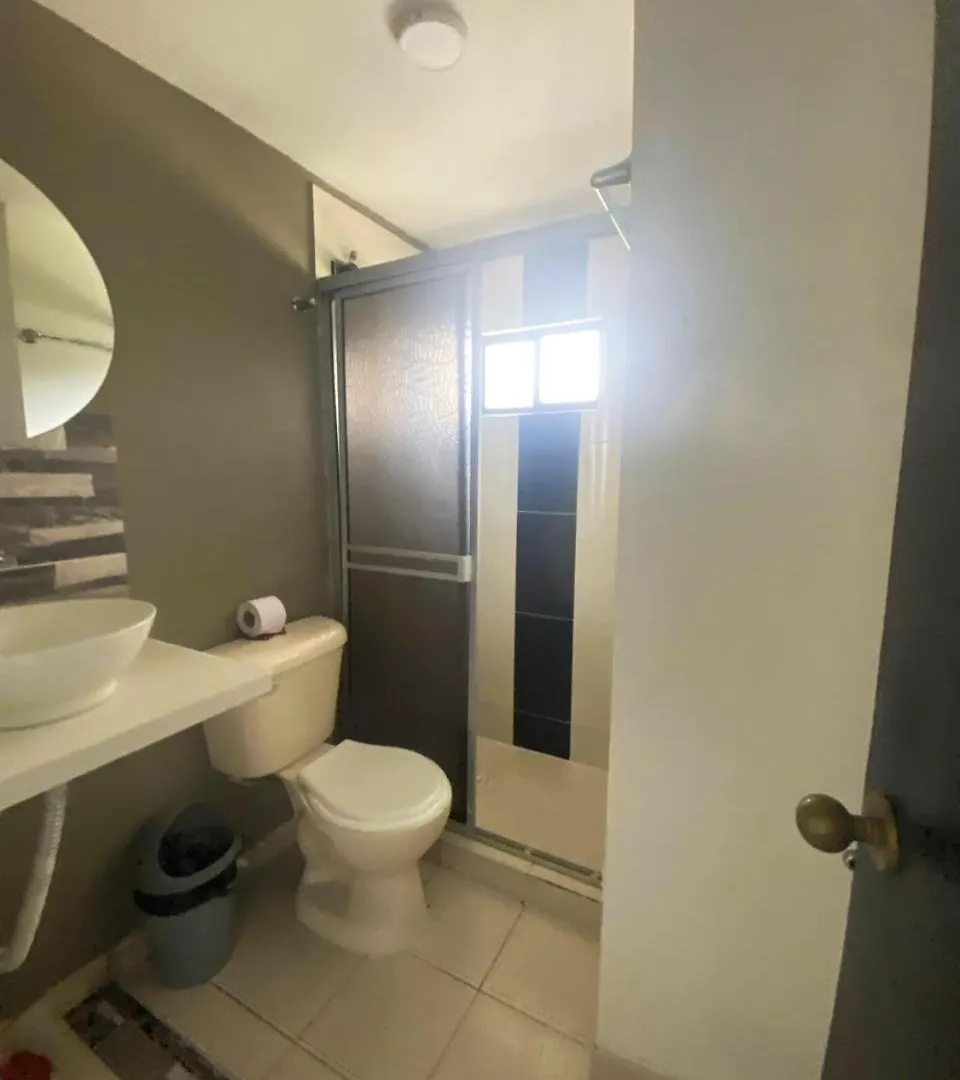 33 Hotel Bulerias Medellin 3*,  Colombia