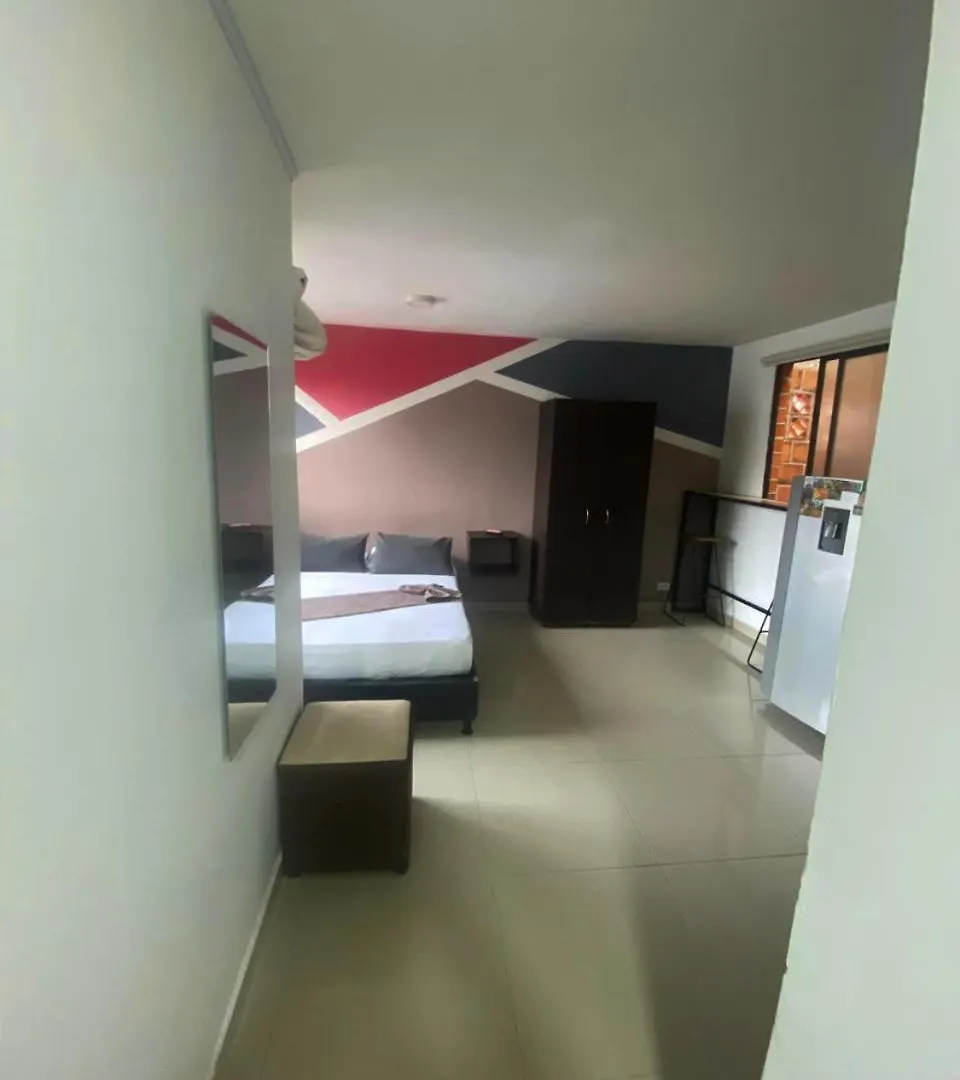 33 Hotel Bulerias Medellin Colombia