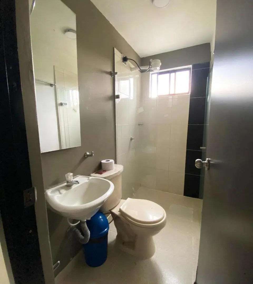 33 Hotel Bulerias Medellin Colombia