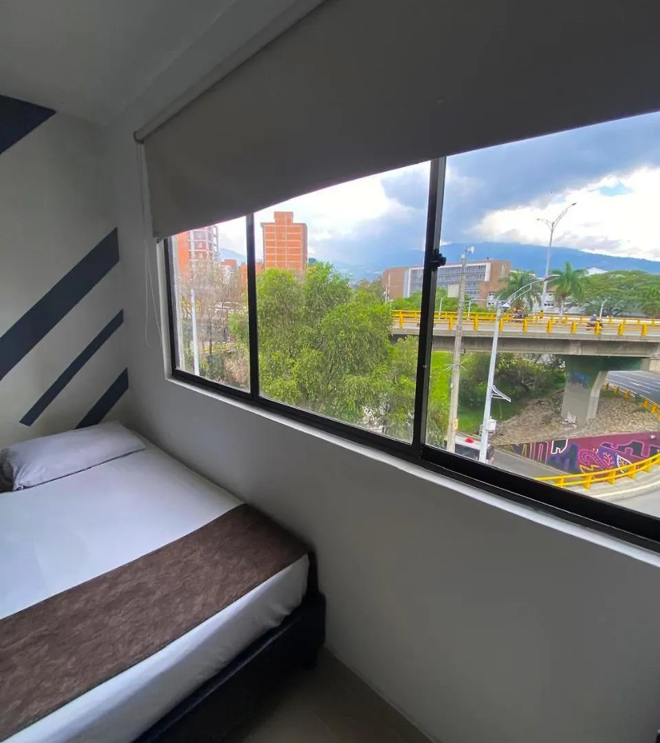 33 Hotel Bulerias Medellin
