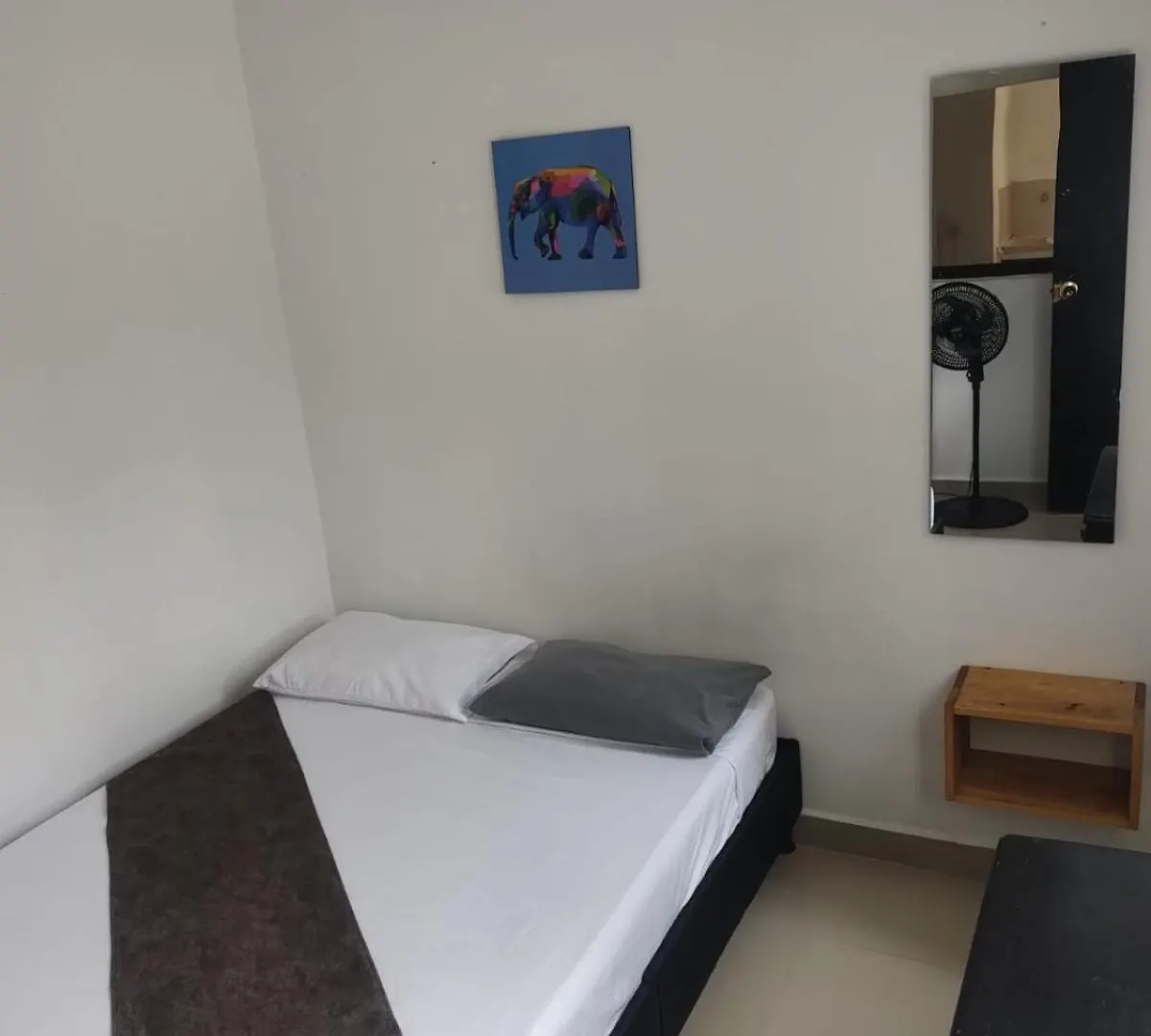 33 Hotel Bulerias Medellin