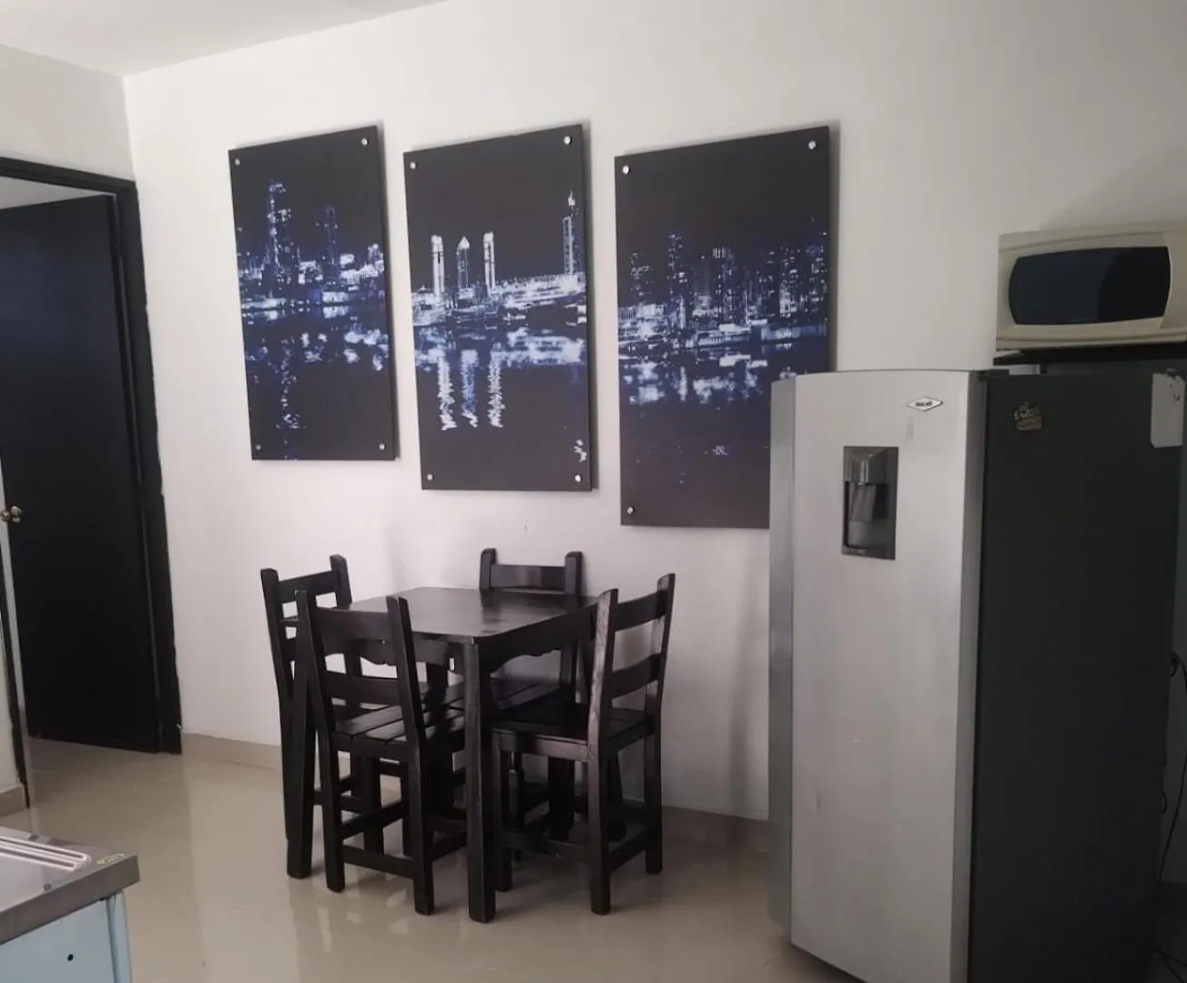33 Hotel Bulerias Medellin
