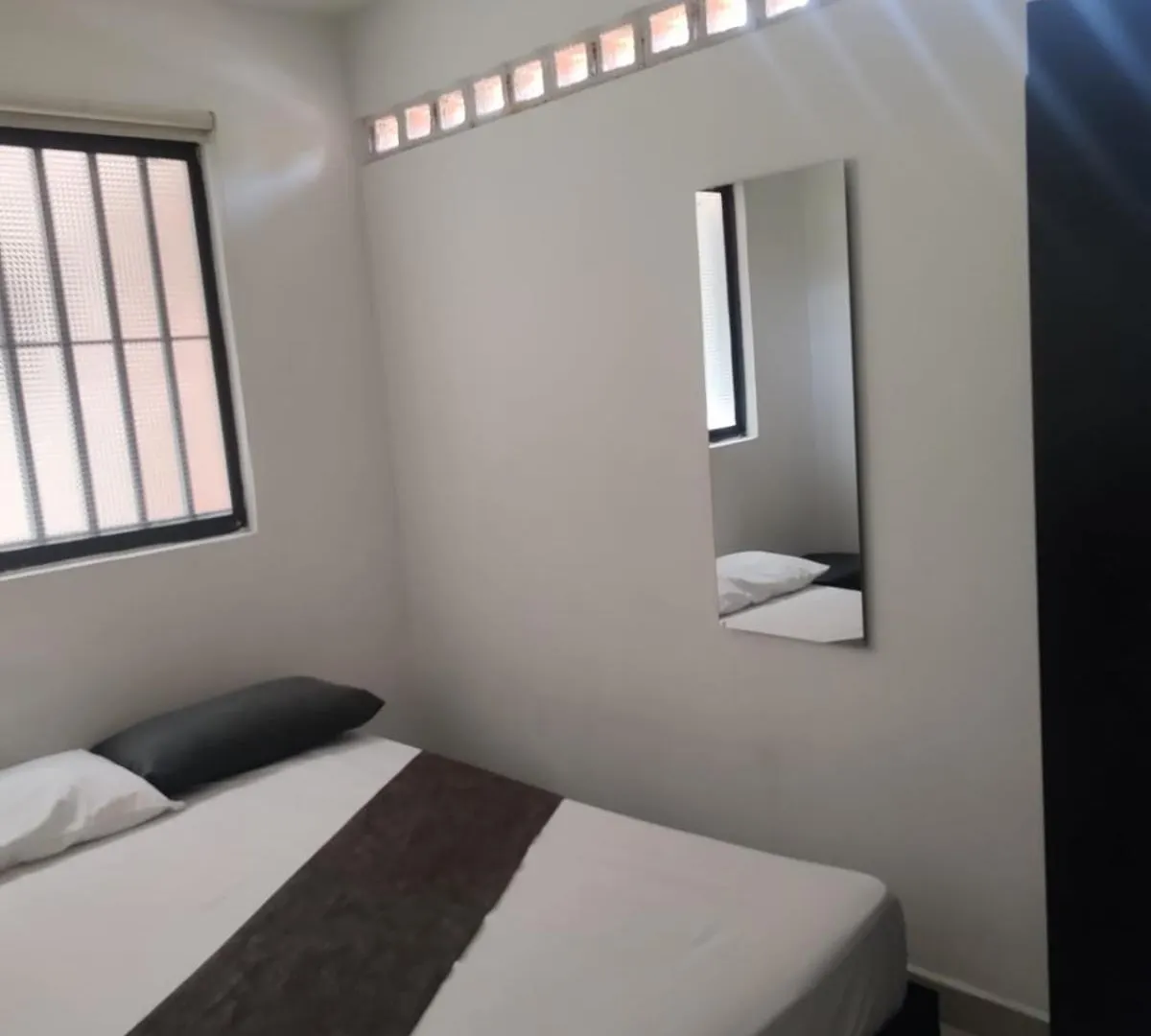 33 Hotel Bulerias Medellin
