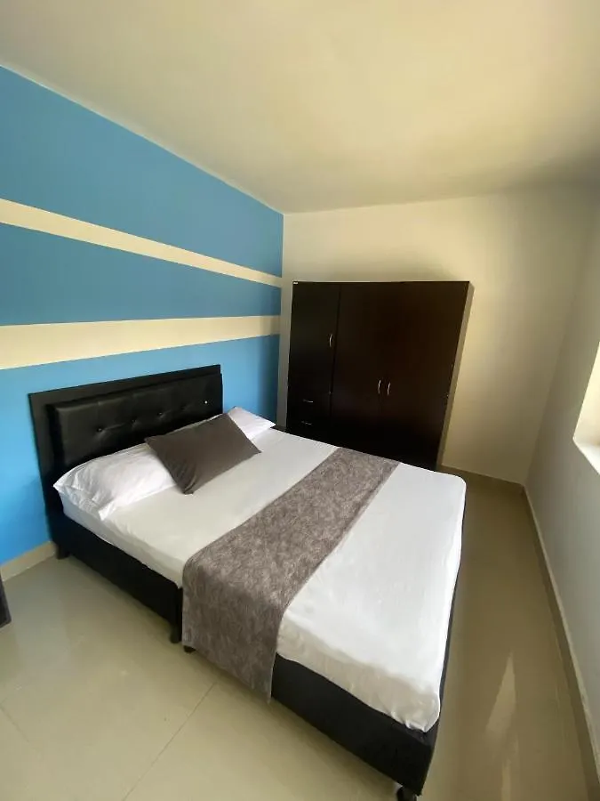 33 Hotel Bulerias Medellin