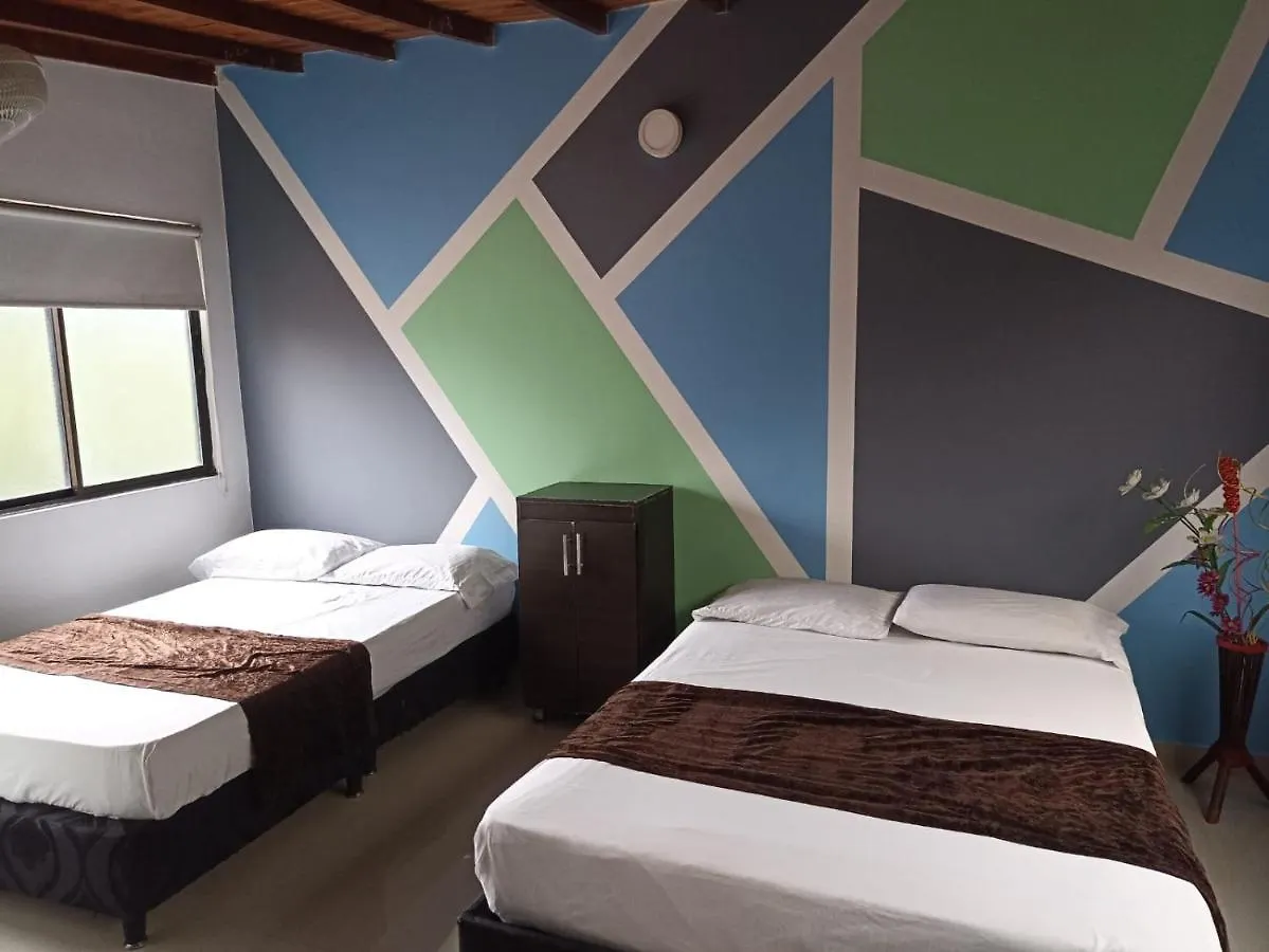 33 Hotel Bulerias Medellin