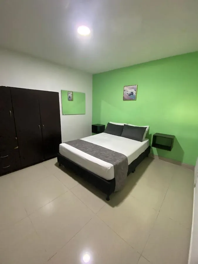 33 Hotel Bulerias Medellin