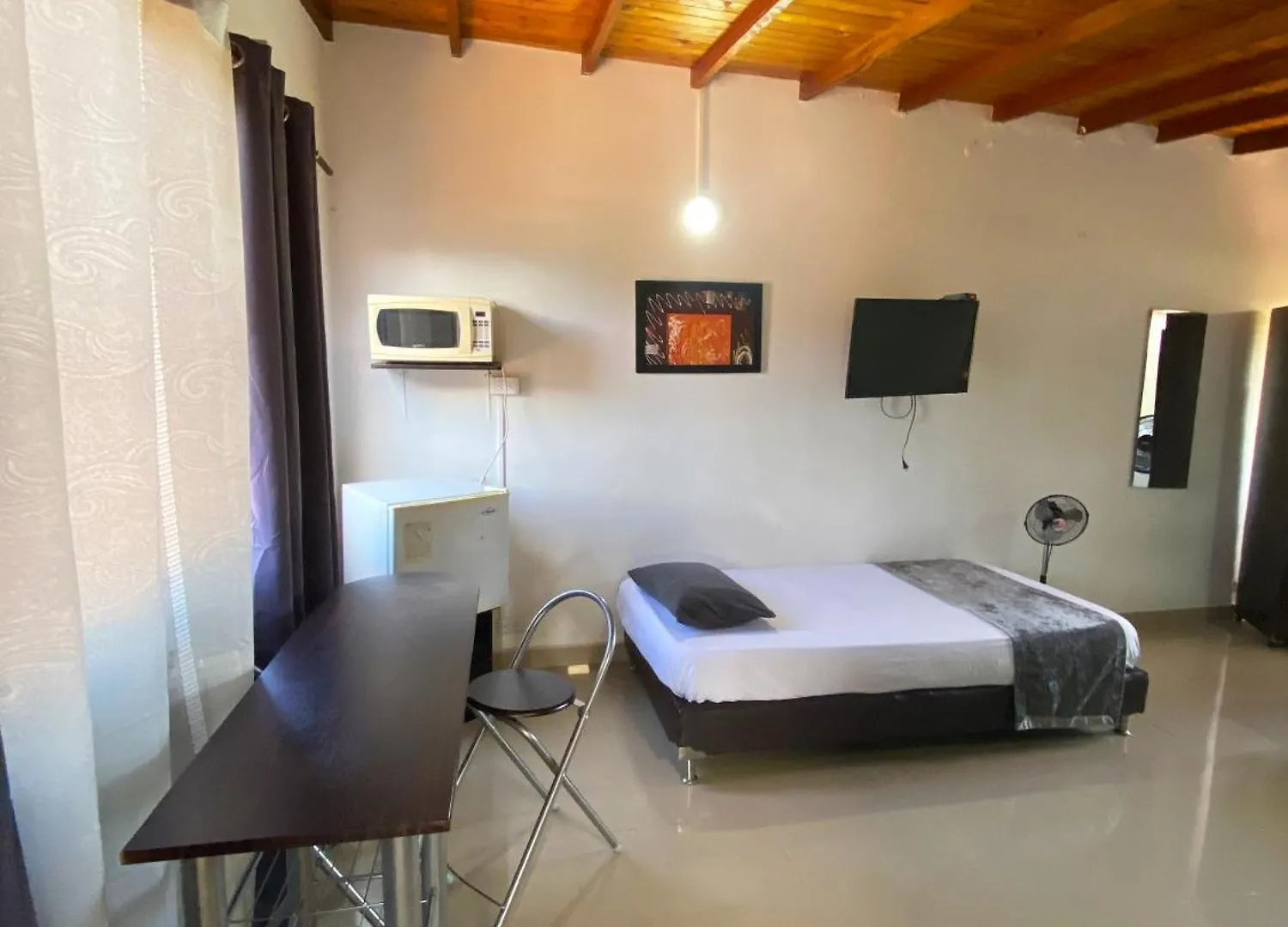 33 Hotel Bulerias Medellin