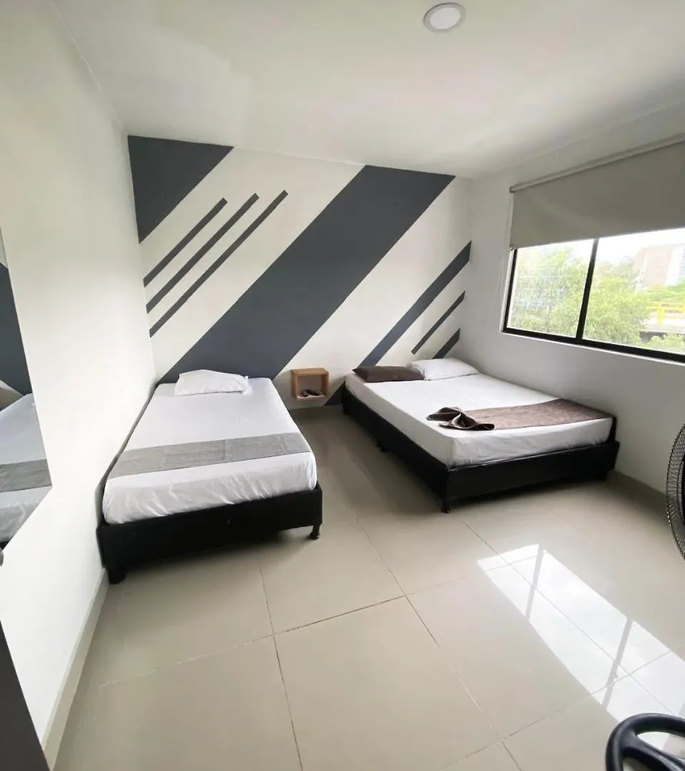 33 Hotel Bulerias Medellín